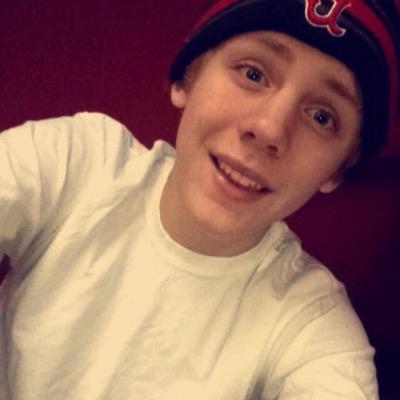 I be on the skateboard kick flippin you know
