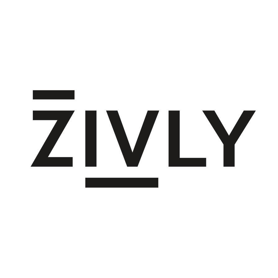 Bohatý filmový i sprievodný program, každoročne zastrešený jednou témou - filmový festival 4 živly v Banskej Štiavnici dvakrát ročne, v zimnej a letnej edícii.