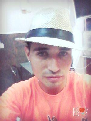 Soy alegre frontal decidido y odio la mentira