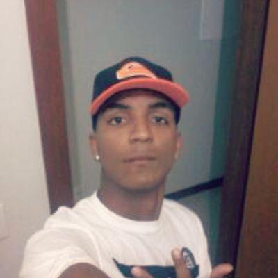 quer? então faça acontecer porque a unica coisa que cai do ceu é a chuva.