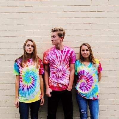 We are an online tie dye shop based in LBC. 5% of all profits go to the Surfrider Foundation. Be sure to follow and check out our Instagram: @todyeforshop