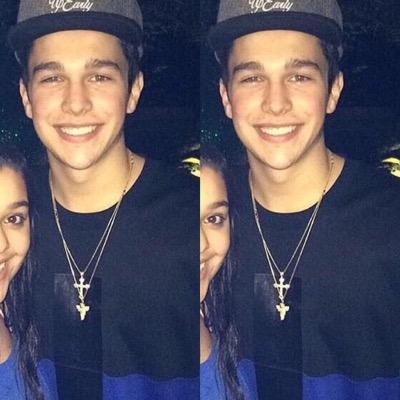 ayo follow @unbrokenacm bc she gave u this free follow!!!!