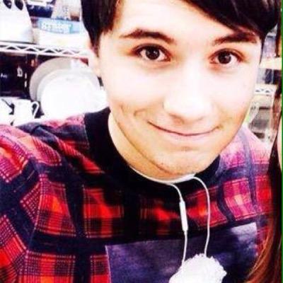 free follow from @heavenlyphan !! follow her pleaseeee [she follows back yo]  (if you arent already)