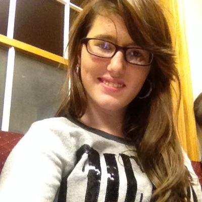 Im 16. Im funny crazy and random im very protective of my friends. I love dancing, singing, reading and sports.