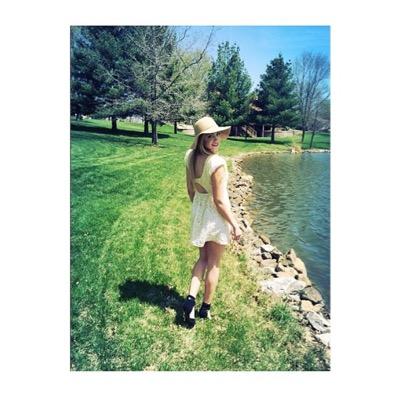 divinewildheart's profile picture. On my own journey. Skin care, yoga lover, cook, old soul, dreamer, adventurer, love-giver. Art, music, fashion, outerspace, travel, nature, love, life.