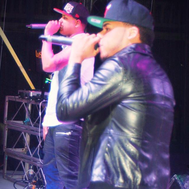 Agradecido Con Dios (Escritor / Cantante)
Instagram: FrancielFdz
#VeranoCaliente
