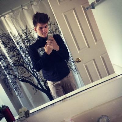 ghs sophmore
instagram: traviisfrench
