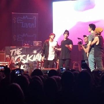 JanosDxilyDMs's profile picture. turn on notifications for daily dms to the janoskians:)). We do DMs to 5/5+Main Acc+Mariam..