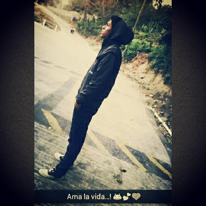 :3 Simplemente tu! :3 Sigueme y te sigo!! Instagram: abnercito_99 Pin: 7A15F88C #TeamAngelAlquimian #followme #TEAMFOLLOWERS