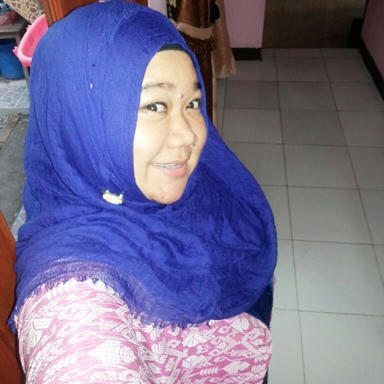 i'm Taurus girl, ♥alm.mamah, ♥papah, ♥sist ♥bro n ♥my little nephew's.. :*