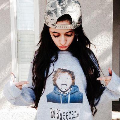 comesstratford's profile picture. guardando