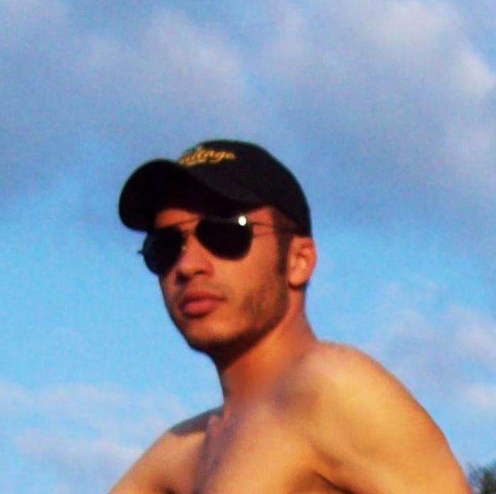 Viva o agora,o tempo e curto ,e a vida e sorte...