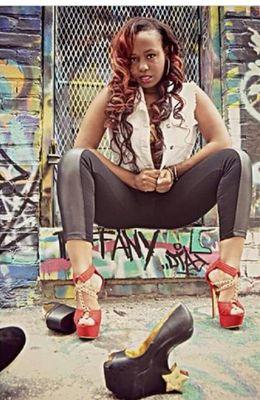 Hi my name is Tiffany I'm a singer, songwriter, entertainer from Baltimore looking to expand into becoming a superstar