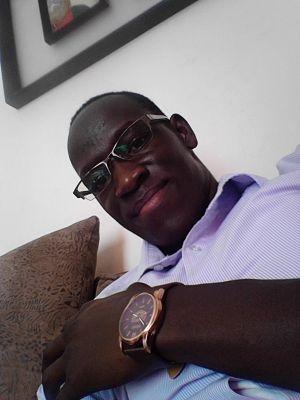 Mimi ni mkulima. I breed ornamental birds. #BirdMan