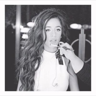 hey if you see this follow @cloudsxcamila