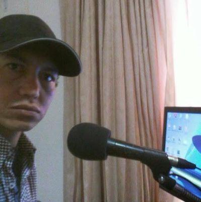 TECNOLOGO EN COMUNICACIÓN SOCIAL CON EXTENCIÓN EN PERIODISMO.