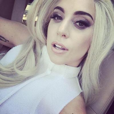 ᴹᵞ ᴮᴬᴮᵞ ˢᴴᴼᵀ ᴹᴱ ᴰᴼᵂᴺ . || ᴮᵀᵂᴮ 2/21/2k13 || artRAVE 7/22/2k14 || lєѕвíαn