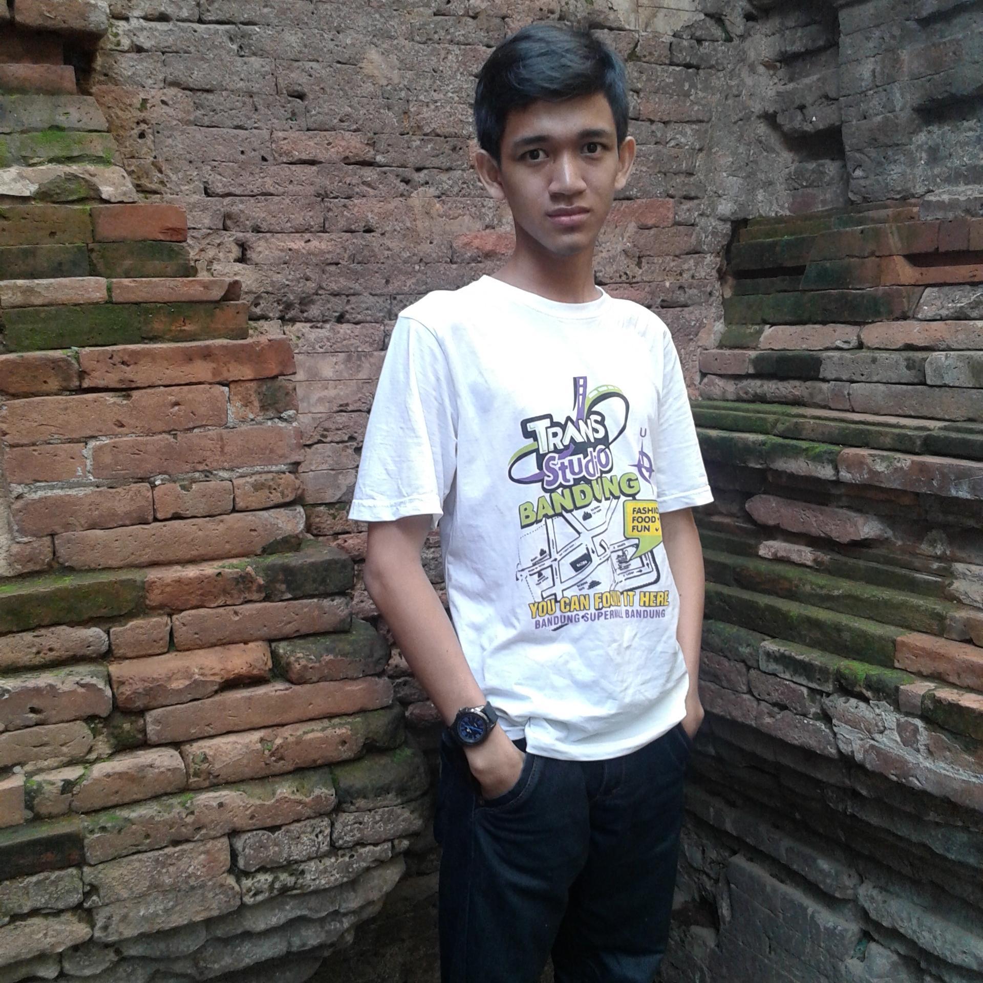 mirip_didik's profile picture. Hanya Kemauan Yang Akan Menuju SUkses