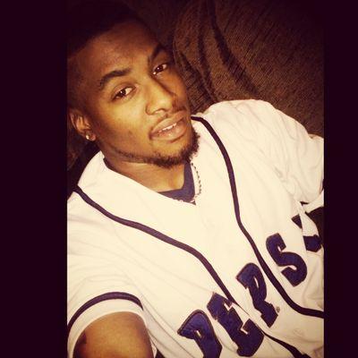 ig: i_go_domo , 20 yr old stoner . part time college student full time dream chaser. #719