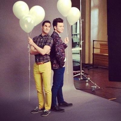 Juniour at NYADA, currently working as co-coach for the New Directions. Married to Blaine Anderson-Hummel. Cuddle buddies with Bruce. @HeartBlaineA is bae