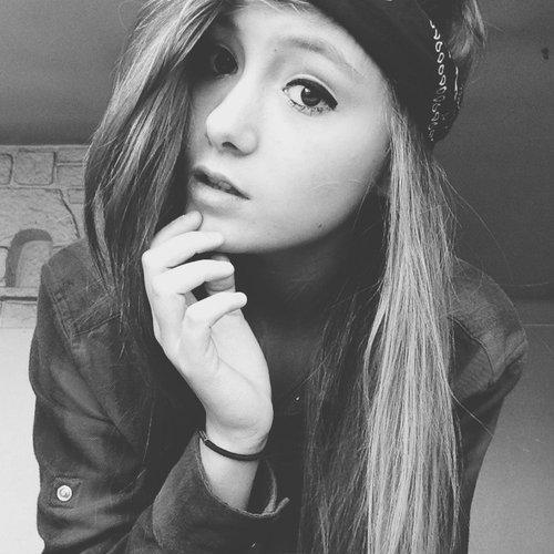 melisate11's profile picture. 