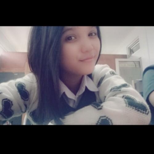 riariot06's profile picture. 