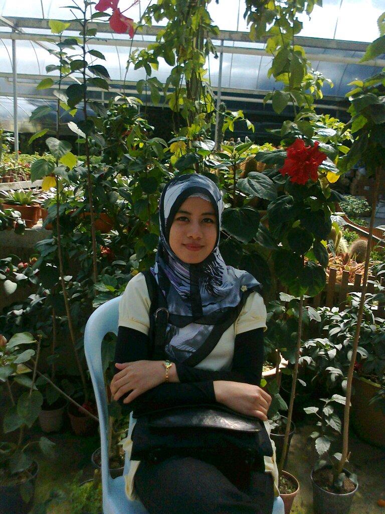 vitrisukses66's profile picture. 