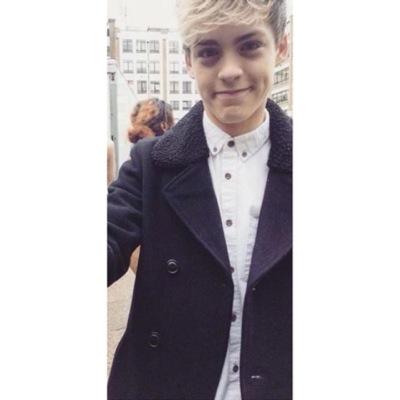 Boybands are taking over my life♡Reece Bibby is my world •14/6/13 Union J band acc follows+tweeted♡•