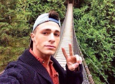 serikova767's profile picture. 