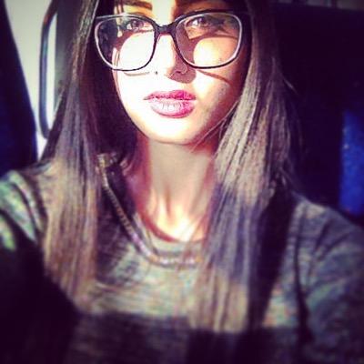 my name is inbar i'm 16 years old 
i'm from isreal and i live in ashdod