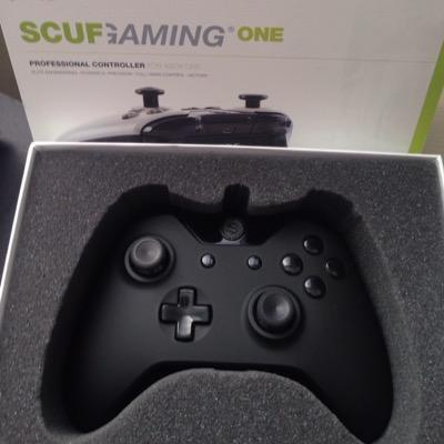sell used scufs and headsets for cheap. DO NOT DM ME UNLESS IT IS A 100% SERIOUS ON THE SPOT OFFER PLEASE