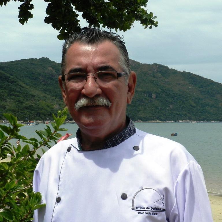 Artista Plastico, Chefe de Cozinha, autor dos livros: Ofício de Delícias Memórias e Receitas e A Bíblia pela porta da Cozinha