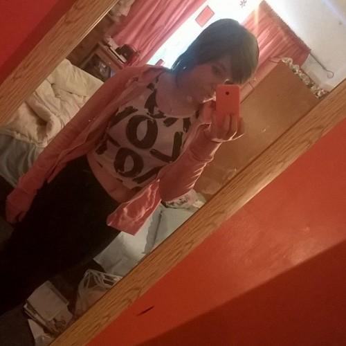 13||Lincs
•Ben Haenow
•Jake Sims
• Ed Sheeran
•Sam Smith
•5SOS
Always follow back...