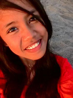 My name is dewii, follow my instragram @kumaladewi24_, and follow my twitter @geximuth , thank you