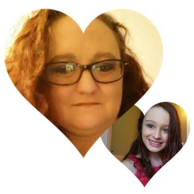 Mom of 1 beautiful daughter! Pet mom of 3 crazy cats. Love life and continue to learn every day!