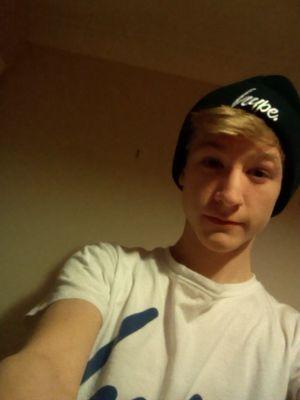 14 | High School Student | Car Enthusiast | Instagram - Jackfoy_