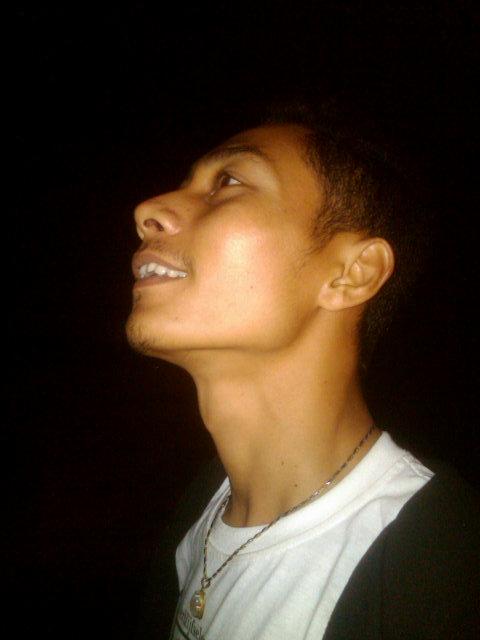 agresif dan degil.