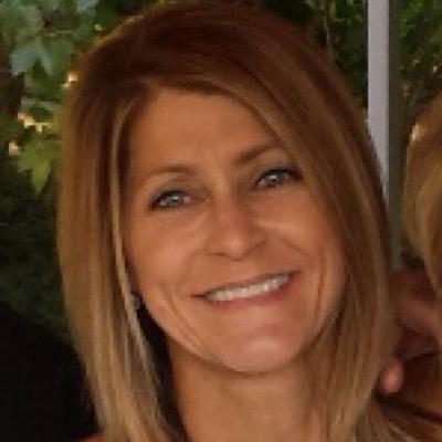 lorihoss's profile picture. 