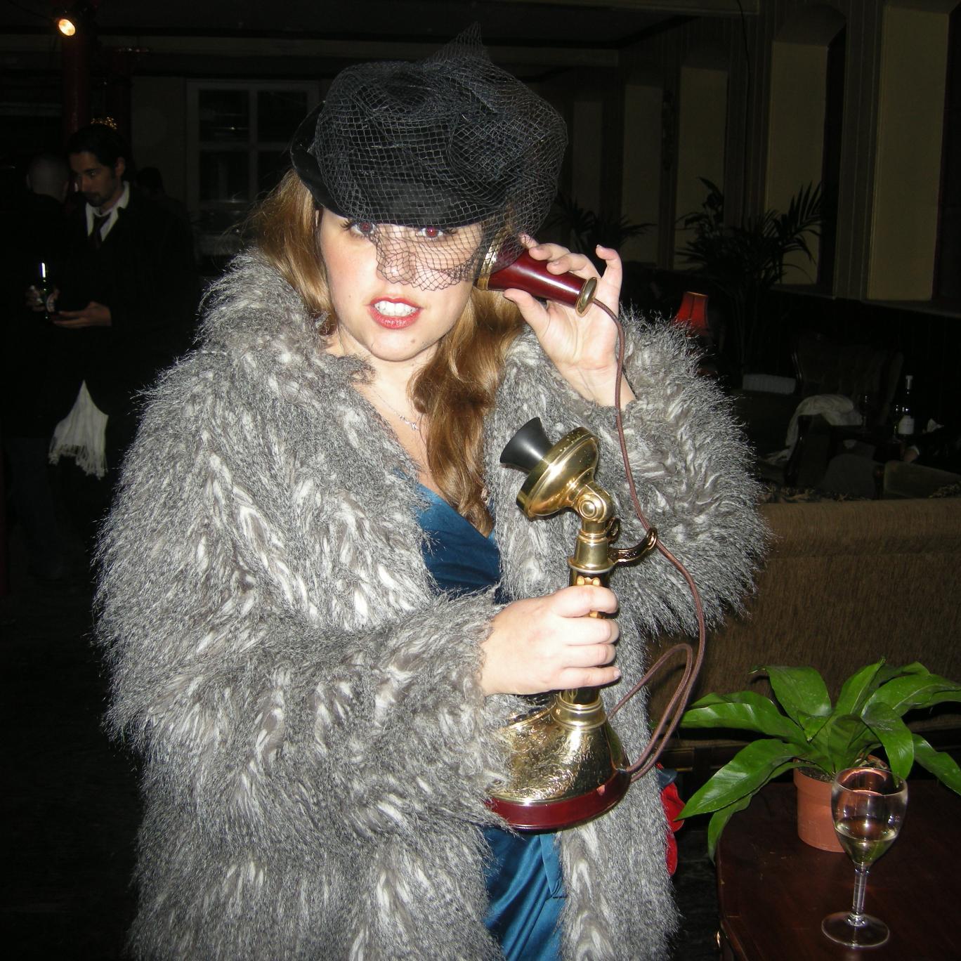 tweeterkitten's profile picture. TV minion known for her jazzy ways and leaving a trail of witty retorts and broken hearts in her wake. All views and possible blurb exaggeration her own.