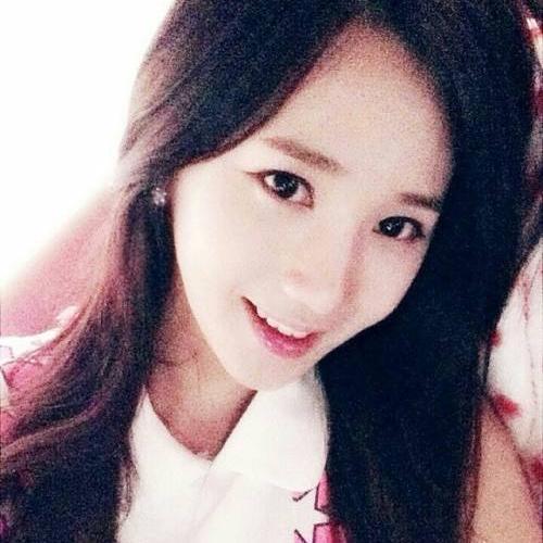 Roleplayer Yoo Ara | Leader of Hello Venus | 92L |