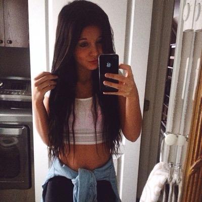 sois une putain de sans-coeur.
instagrame: Alicetrrez / snapchat : alicetrr