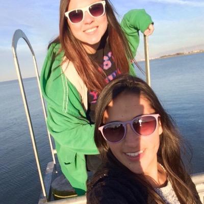 michelle_cahez's profile picture. Nos ahogamos en un mar de luces.