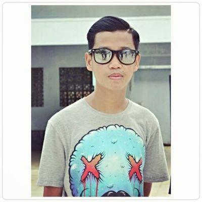 My Name Muhammad Ridho Al-Akbar, I was born in Banjarmasin 11 November 1998, I am vocalist in the band @LastFreedays_ | The Melody flows in the Blood & My Soul!