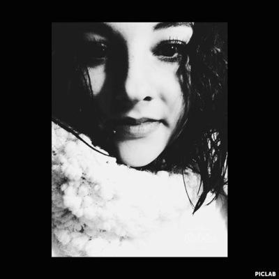 just_hapinesss's profile picture. 