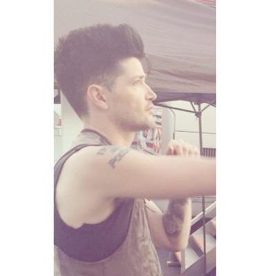 // 18 y o // the script and ed sheeran // danny and sam smith follow