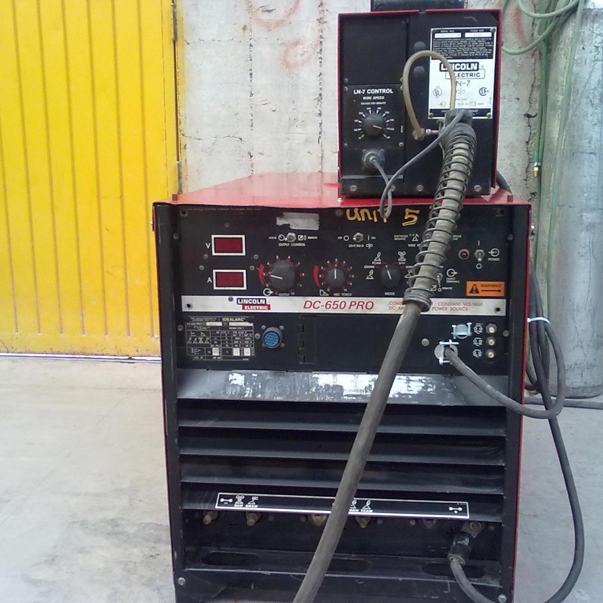compra-venta y reparacion de maquinas de soldar para electrodo revestido,(mig)microalambre y tig industriales tambien contamos con algunas refacciones