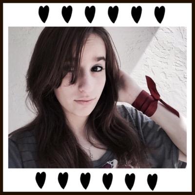 Courtne61226534's profile picture. •narnιa gιrl❥ •lovιn' wιnтer❅ •rocĸ вands☪ •15 yearѕ yoυng✧ •тнe мoon and тнe ѕυn☾☼  тнere ιѕ ѕo мυcн вeaυтy ιn a ѕтorм ☾☂