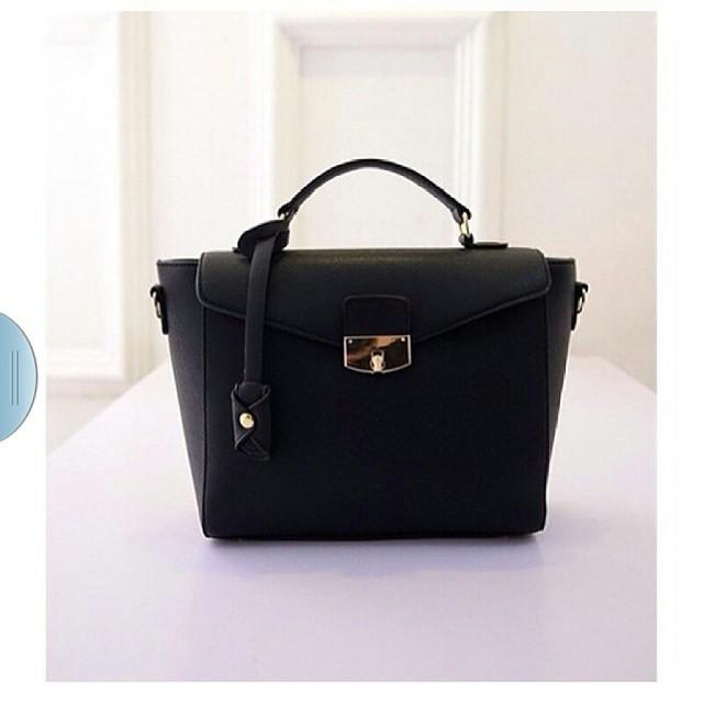 Cek favorite & follow instagram @2nduniversity | line: Phytapurwitasari | BBM 76B17FD1 | kaskus: http://t.co/bwzF4PVC78