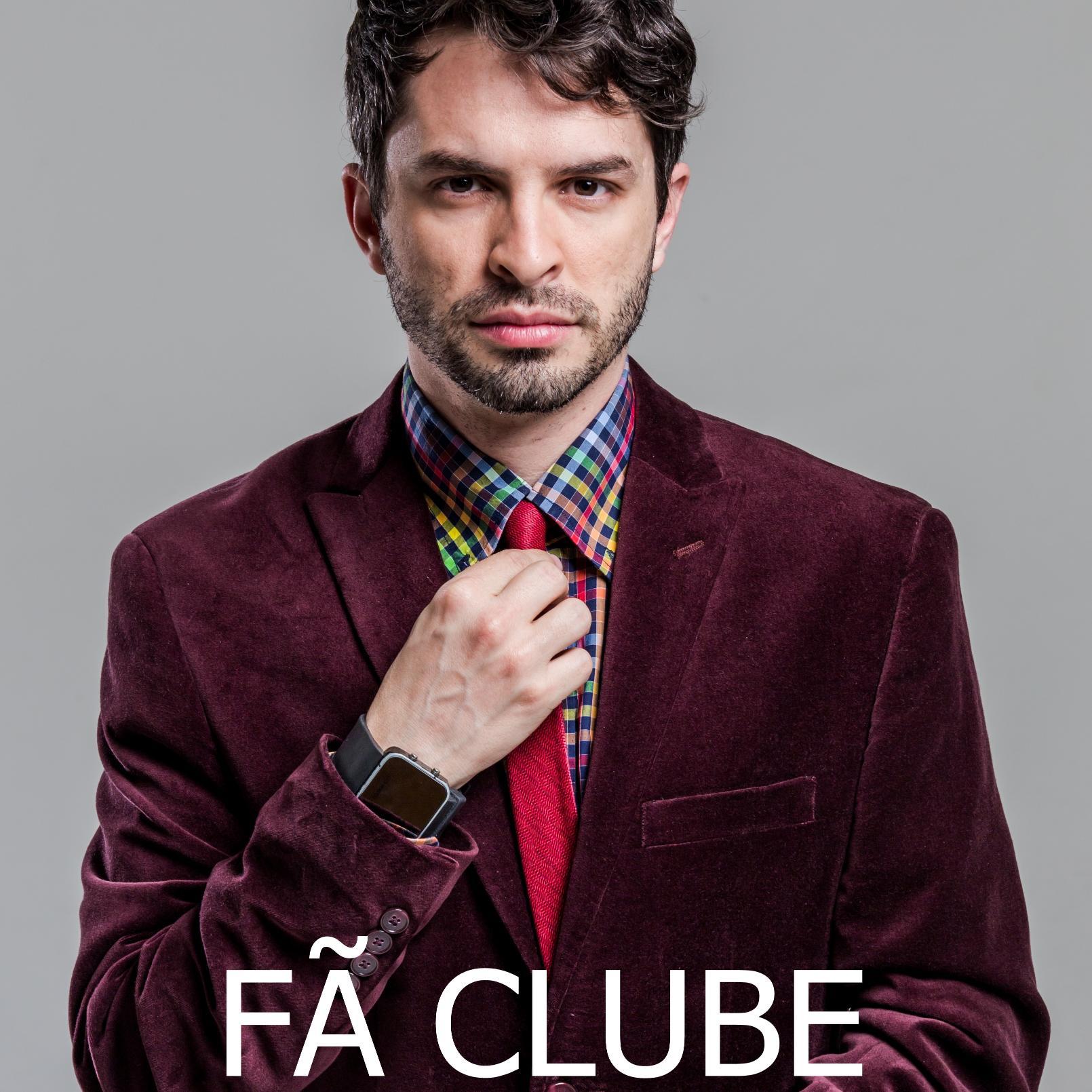 Antigo @brunomottaFC (que deu pau  u.u) Donas: @leideleoni e @dalekluane. (06/01/2015)
