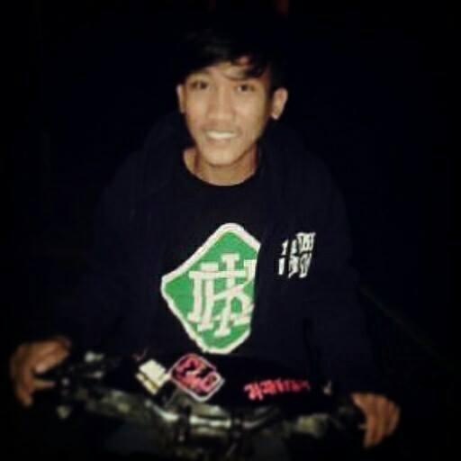 Jangan tangisi mereka yang meninggalkanmu demi orang lain. Jika mereka cukup bodoh melepasmu, kamu harus cukup pintar melupakannya.   \m/